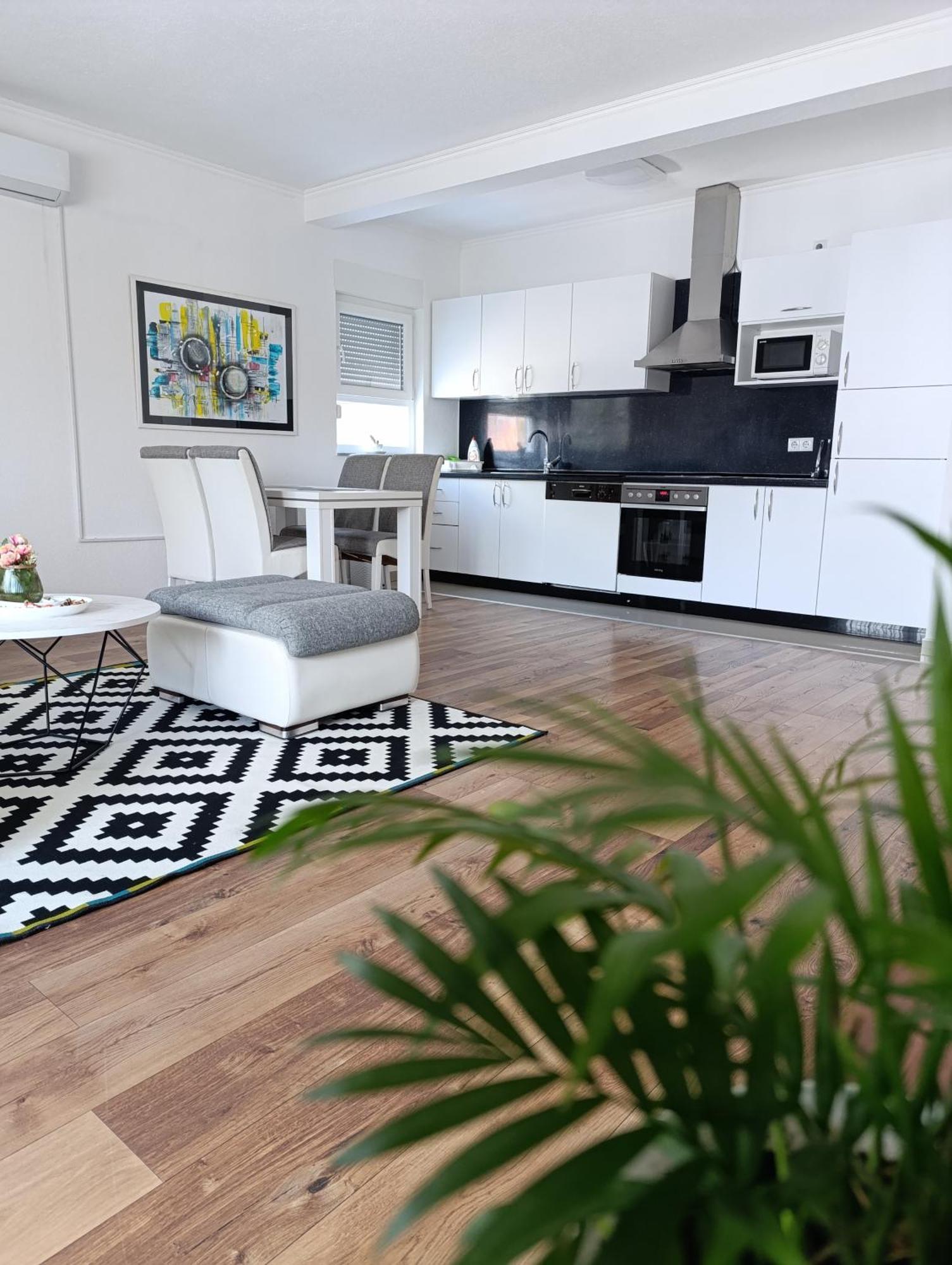 Apartmani Jasmina 2 บีฮัช ห้อง รูปภาพ