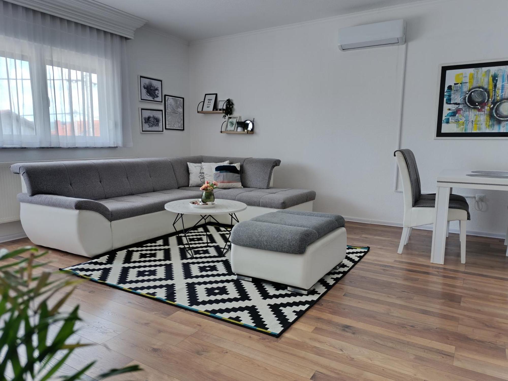 Apartmani Jasmina 2 บีฮัช ภายนอก รูปภาพ